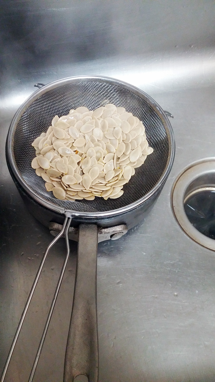 roasted pumpkin seeds drained