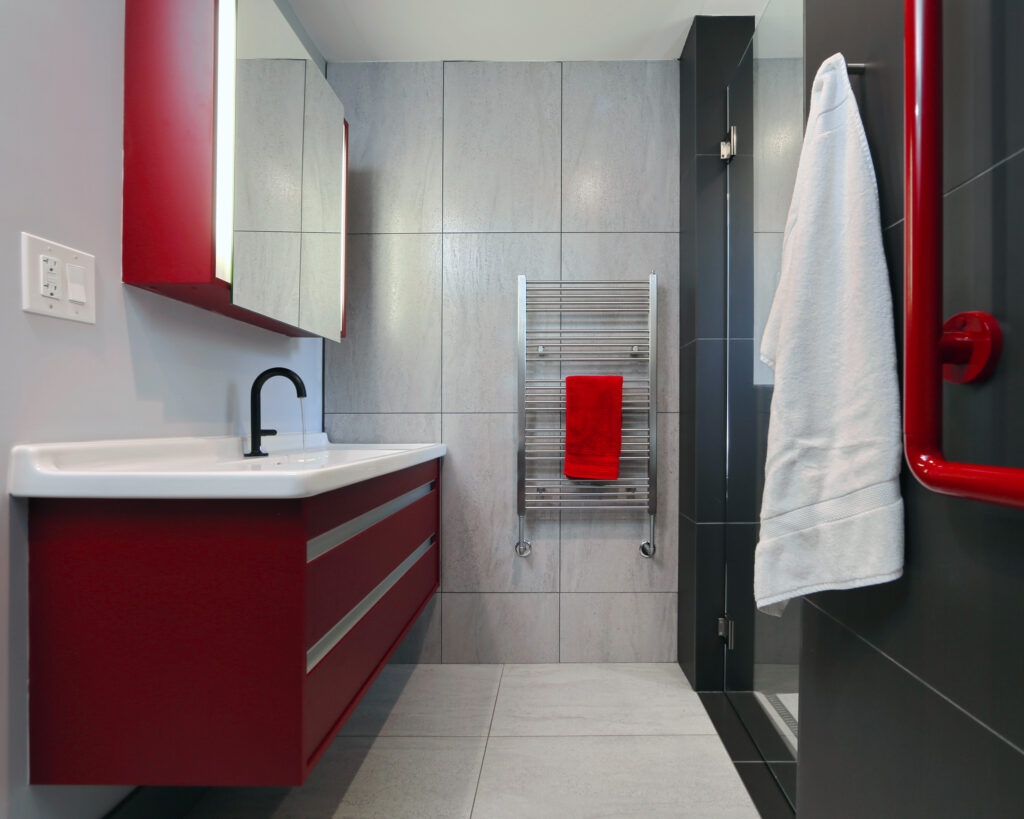 Modern Master Bathroom Ideas: Red, Black, and Neutral