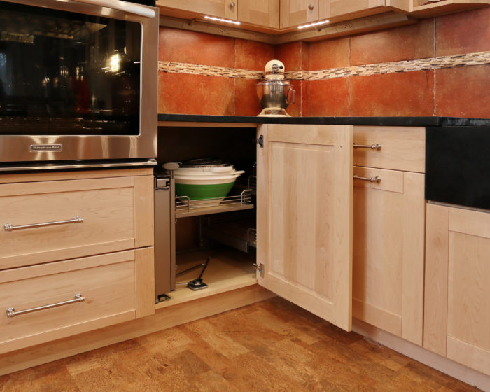 corner cabinet kitchen storage