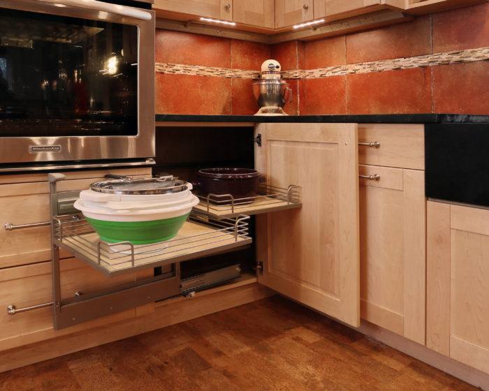 corner cabinet kitchen storage